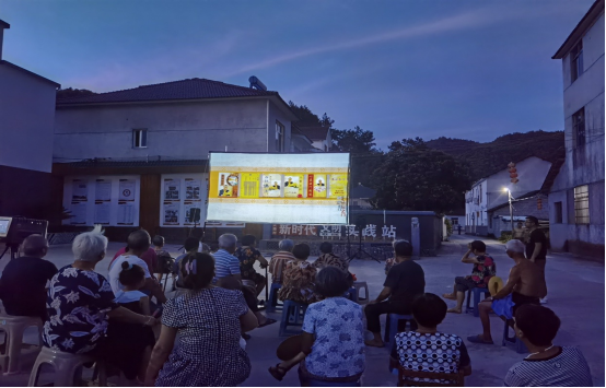 （杭州市桐庐县）送反邪教电影下乡 净化基层文化土壤627.png